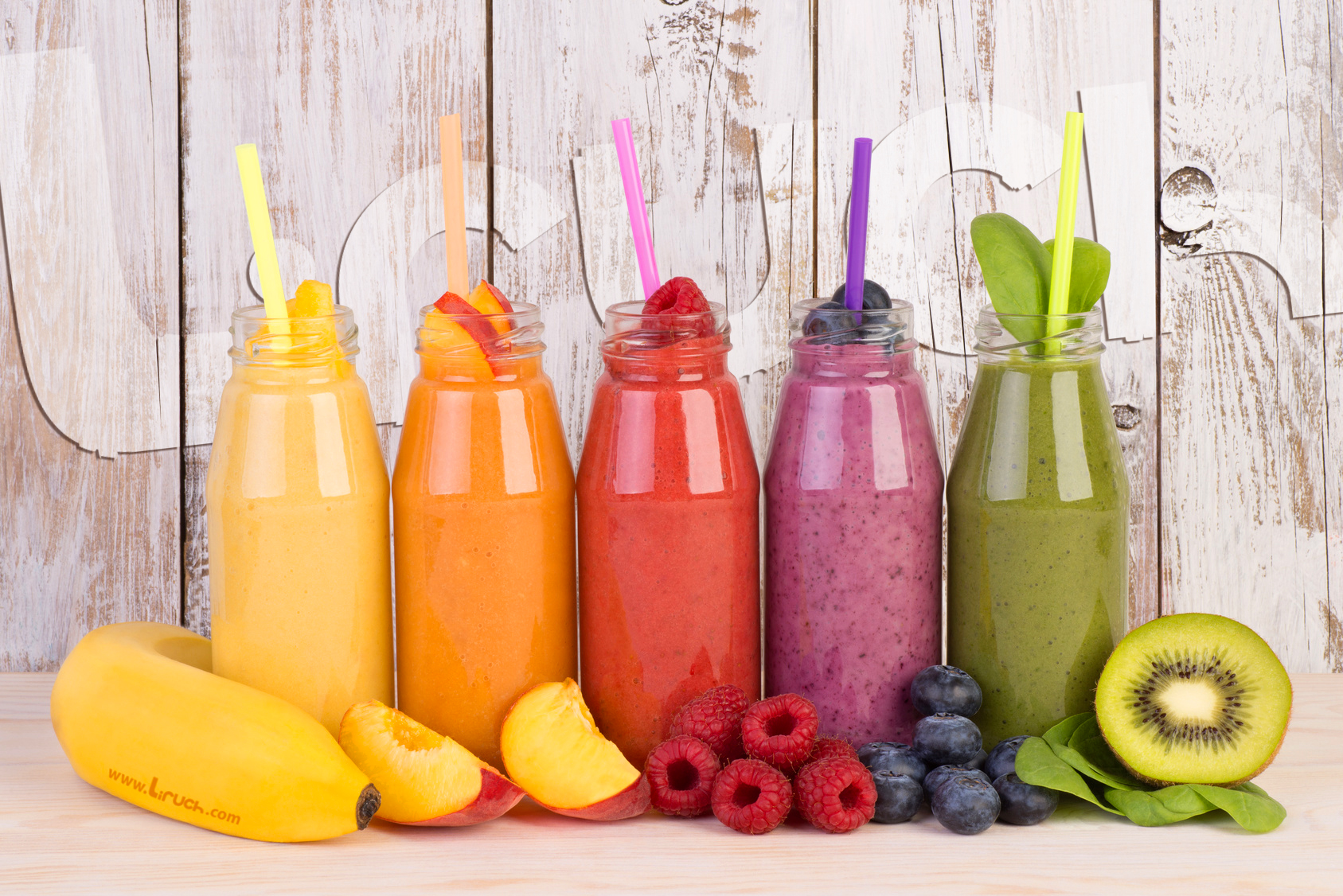 5 smoothies fáciles para salvar tu desayuno